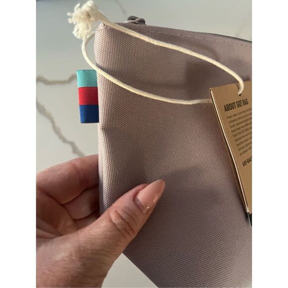 Got Bag Showerbag Scallop Clutch NEW NWT - Picture 6 of 7